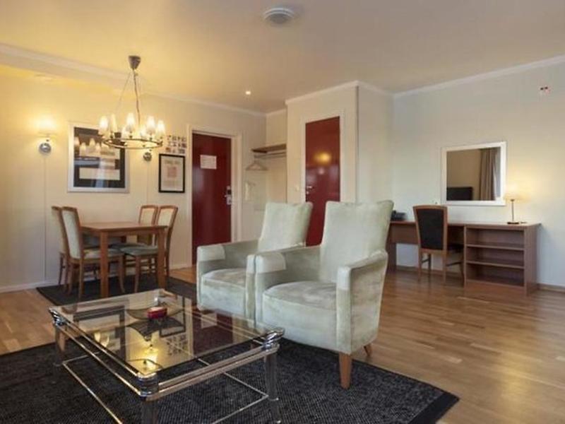 FA1EDF50325B463991BA42293CED23BE