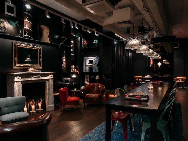 D81E23B9FF2ADE915A7711DD48443AE8