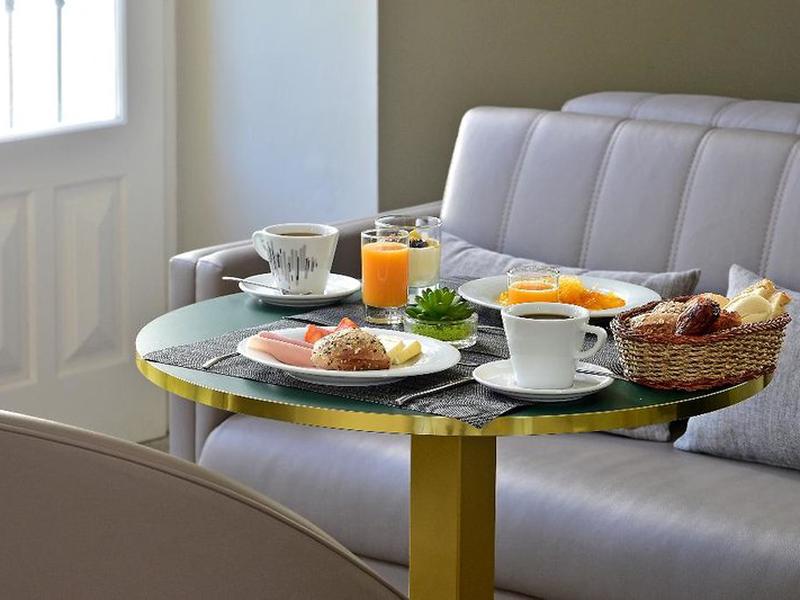 ED7E1D763F7A4AF08F50FC1605E11A64