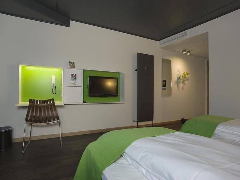 238A3188E998F1FEF0B0C89755F2C05B