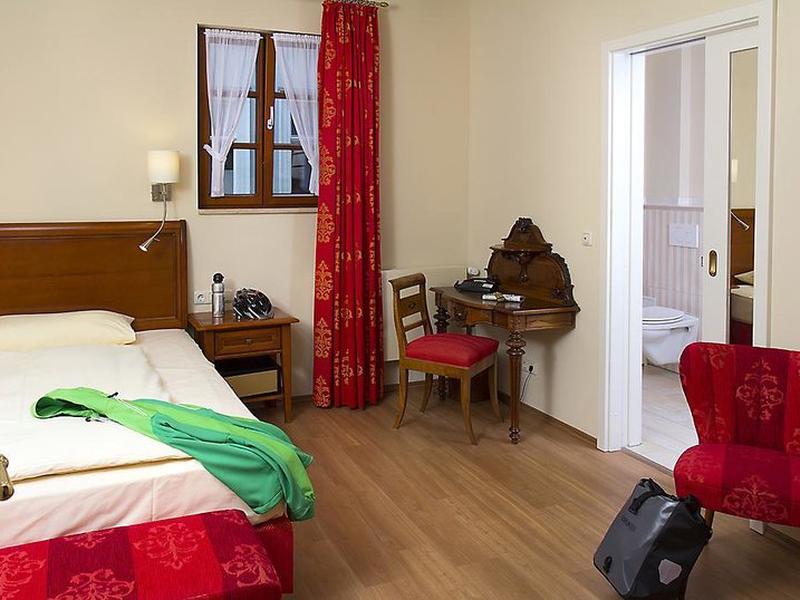 CAFB0A4DE46DBC28939D1050AC00C1A2