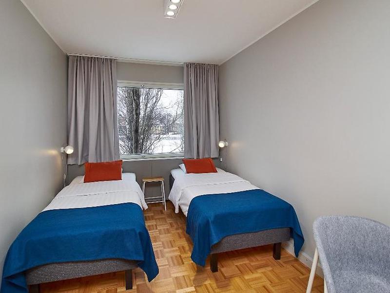 618936F976E4B555D094CB55EF3960FF