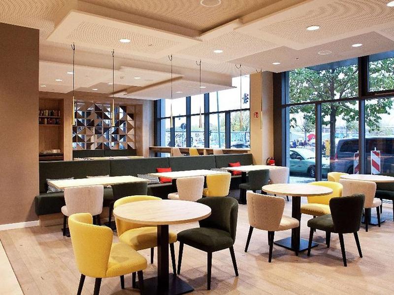 D76AFF8F59920AC4B555CE567312403B