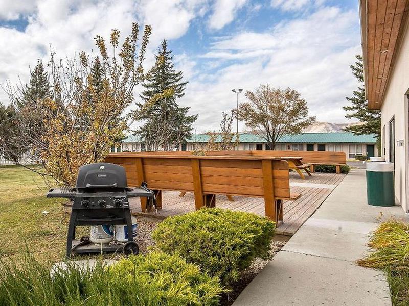 2B4BF2DF488D31DF3DCAF5DB68DCBAFB