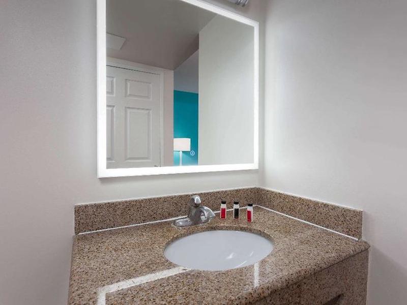 E7E159509A19B690D88D3C573588EC7F