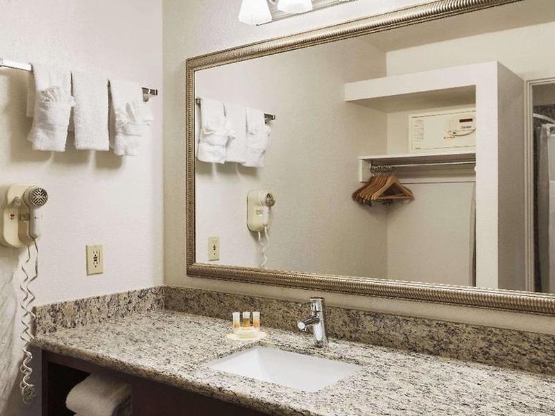 248C3CCACA6B2434AD4D54E3B0E668CA