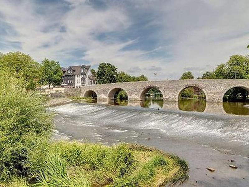 602F17D6BAAE5110926DFB7C366A1FD3