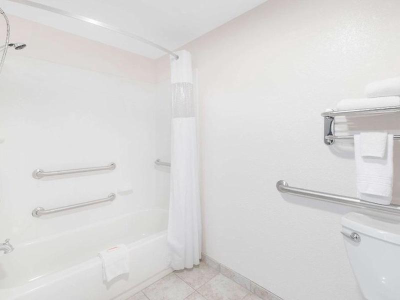 F00EB13FB28FD862A5FAA5C807A7BB08