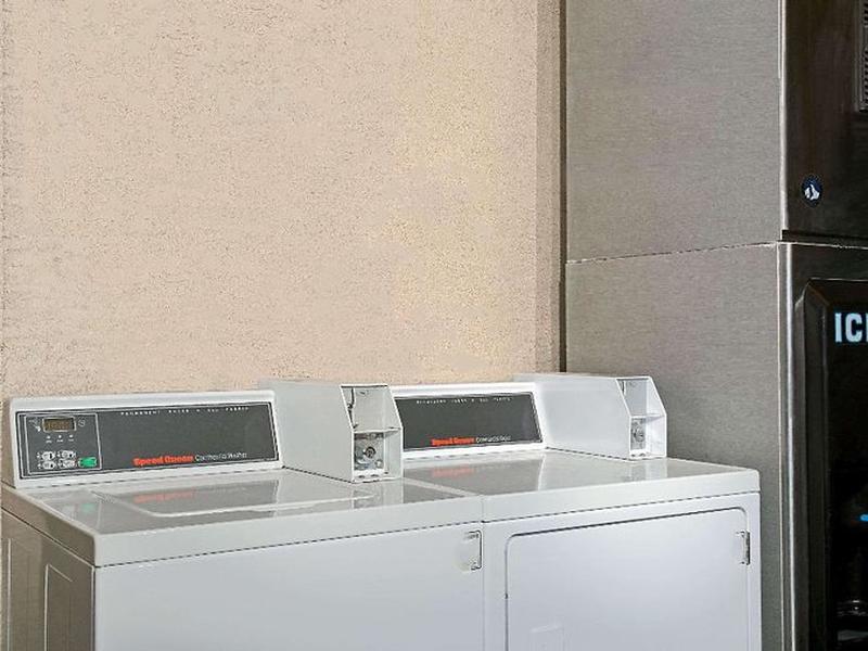 8AAD69AA6EE30A67B70F544B23C2C95B