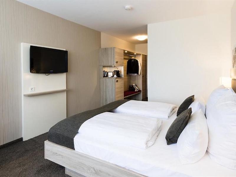 2FE8CDFFCFAF2D23022EAEFBB4E0BAC8