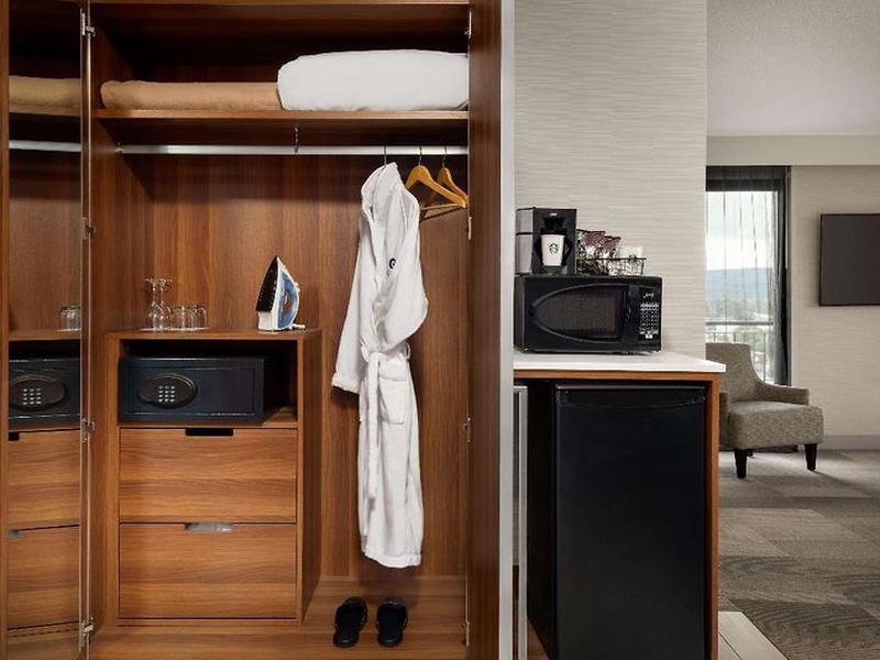 AE4F383D3B77DEC308072754125B3C63