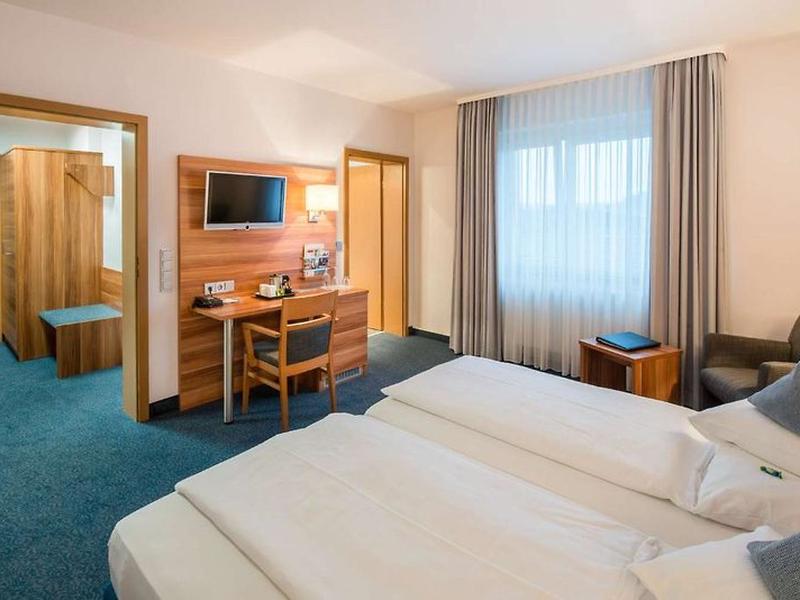 335436A23E0F2A42CEB2425EDB9E31E2