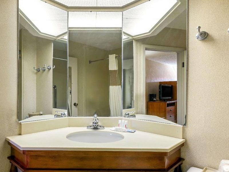 938BFDEFEDE42ABAB80BAF5151738B7B