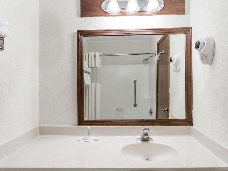 F9DEB70AE6781834ABC4250EBEFD5007