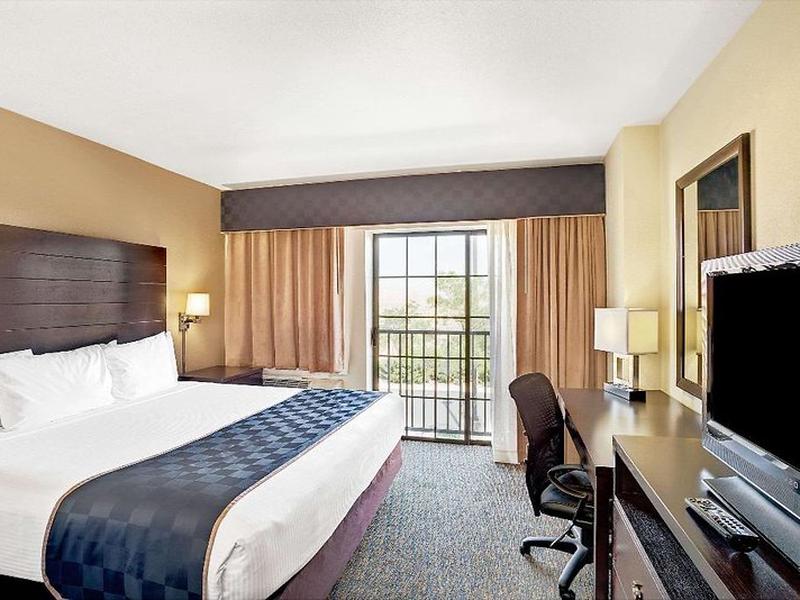 41C9B280535DE9E8AAACBFEBA15F3076