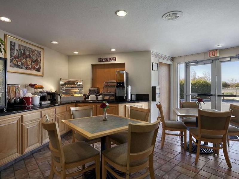 EB608C19EE18446E752A3C8677765DD0