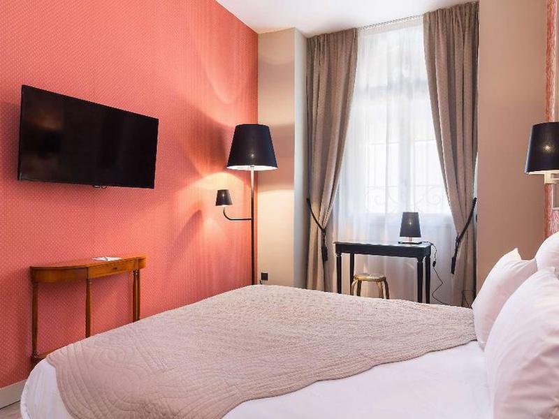 1547C6505D2B374E06E8630EBBD90623