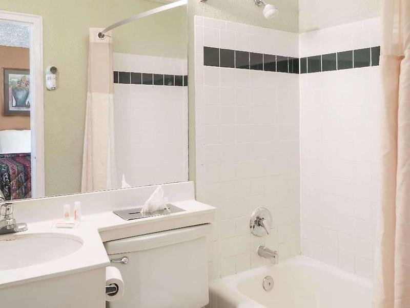 12640095F3B202E43788802F09FA50B4