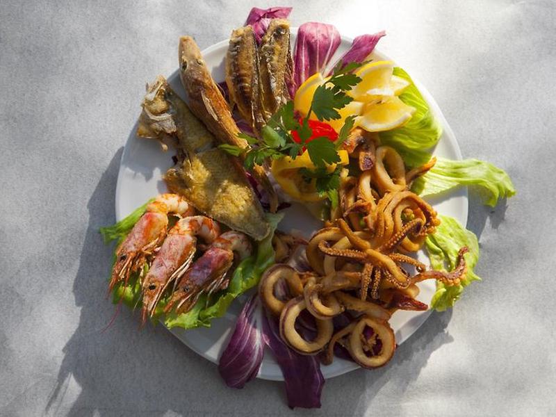 A20C72DC3BB4DE2F00E6B37DE4C9747F