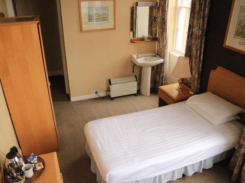 CCA1A81653742088F3D69656FF4DEEF7