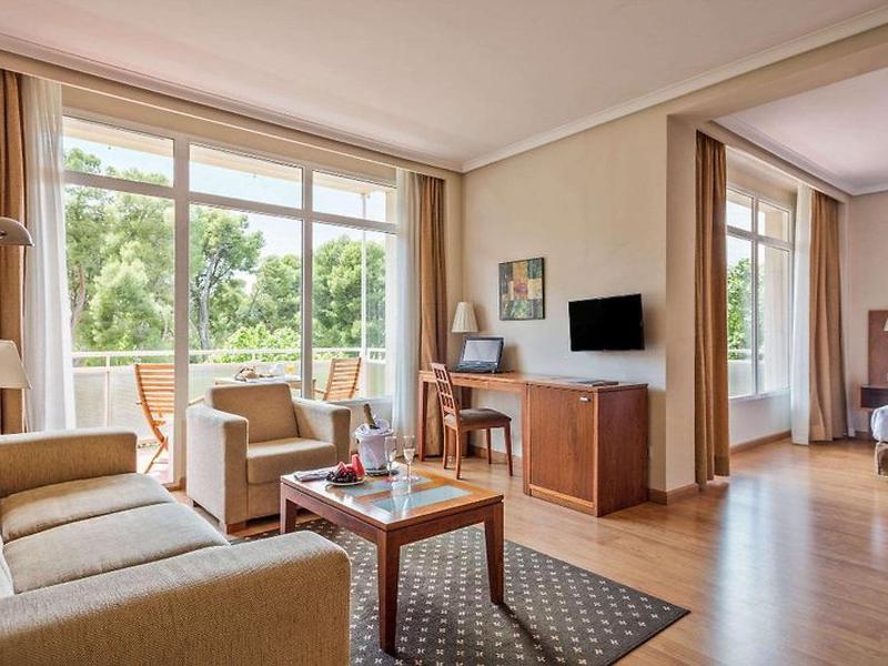 D6BDB7FE6B4FC177F4129FF06CB456F3