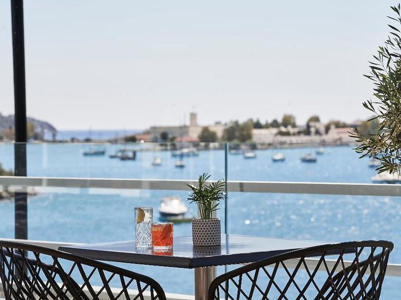 158EC51DEC32F891700793F1DEF5B956