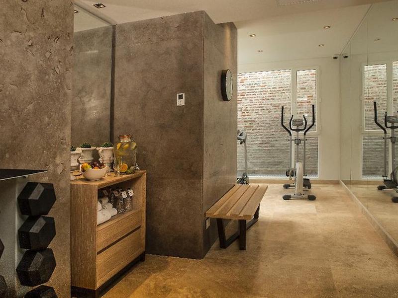 41EA8CA8DF985768D651CE42CDFE6A3E