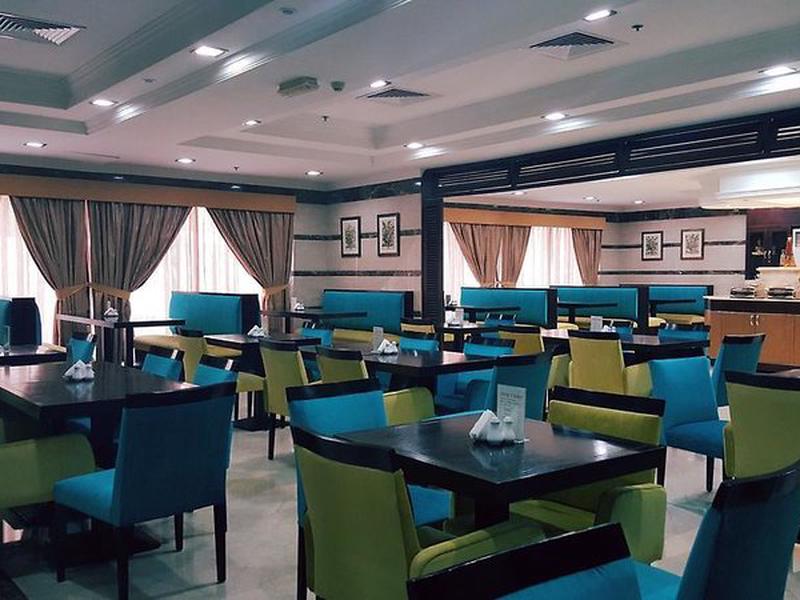 24CB9B9D7F7E3FF1B6A28040410E3908