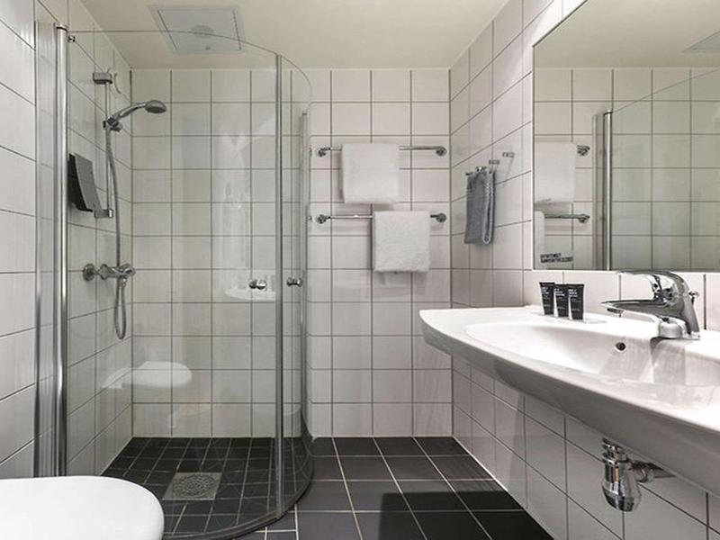 37A84267CCBDB6332604BA3EBB00210D