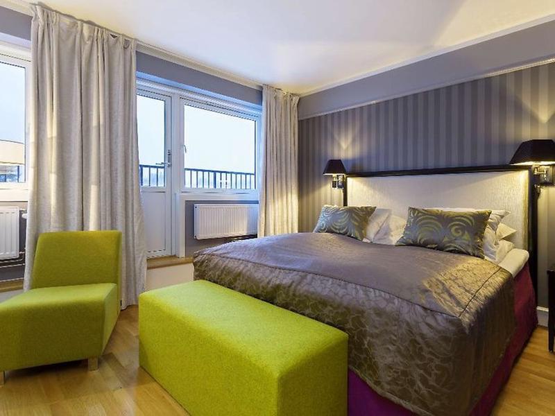 9E82B0F2BBE6347A8152062DB8E1483D