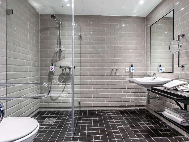 F9484D0D07B2DEFD643D26BA11A56A27