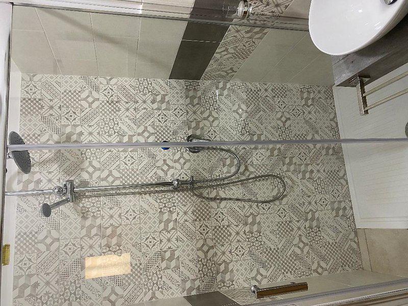 DFBE6A62E5EA5369676F02A45B00C392