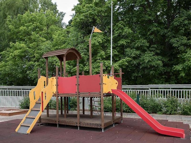 DA9BC38B1C2102CBDAF4557C0422DB1C