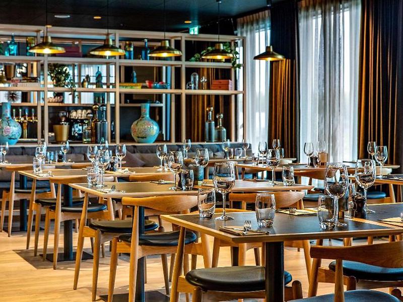 8E984EEECD9E9B6E7A3508381DE7A985