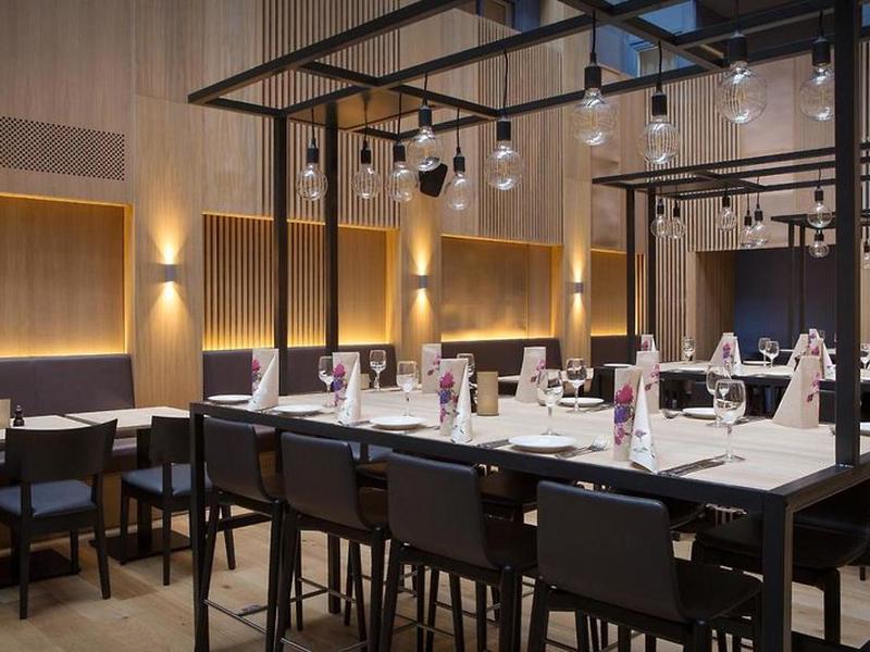 A818A83E3C1D707A6568153E4226274B