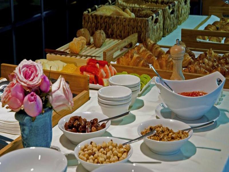 8E79613E334CCDD9E14E3FB266E04C12