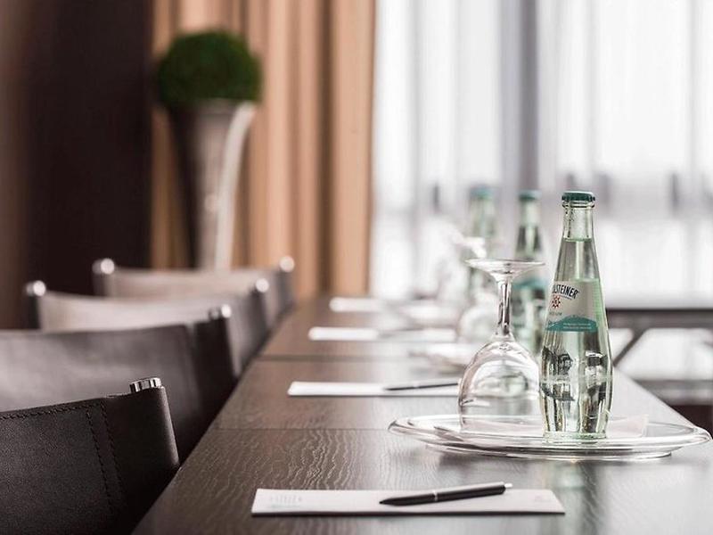 C0198F72EE1B3191F943513041E545A1