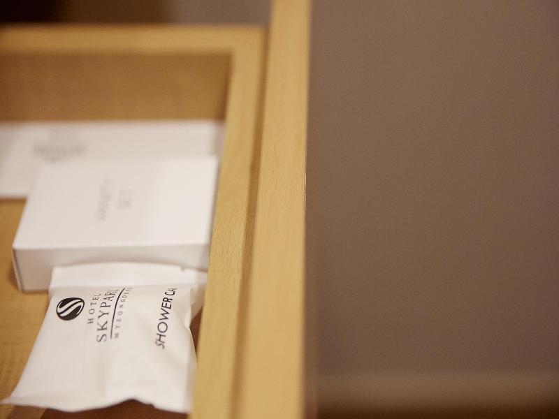 D7742C55E7F99C8314F68E812DBD5D0F