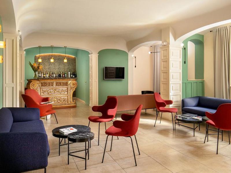 0A6E824FF6A7A7C51F506468109B8169