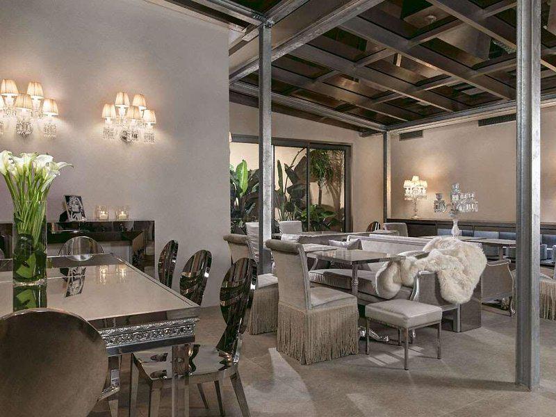 1AFD22CE97FE7E33299FAF04AF5EFC79