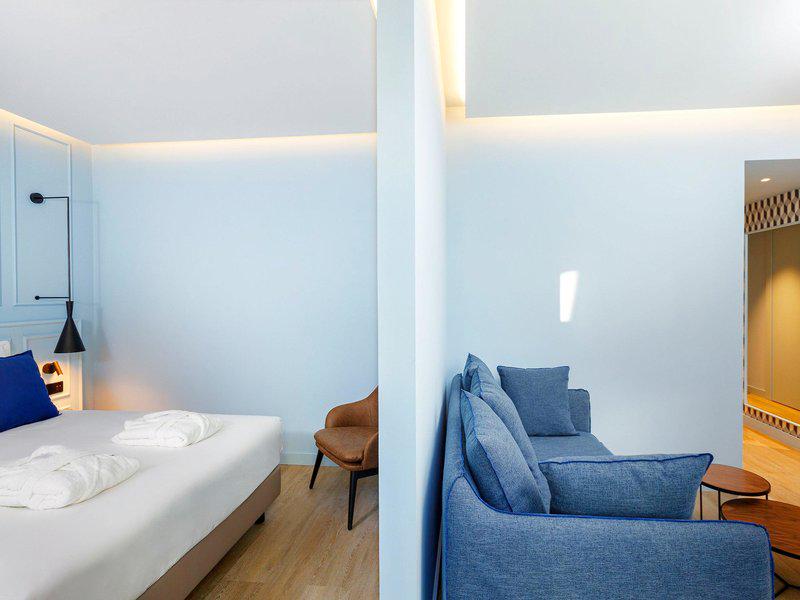 A84B1DD1A4BB605866510A06167E5AD5