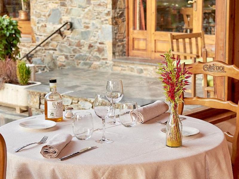 DCA2D3E57203A923DDB084CA20021F24