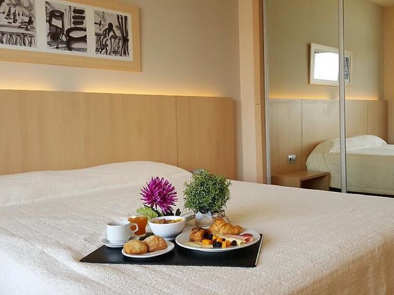 24C3ABF760D3EAF0E589D2BCCF9B174E