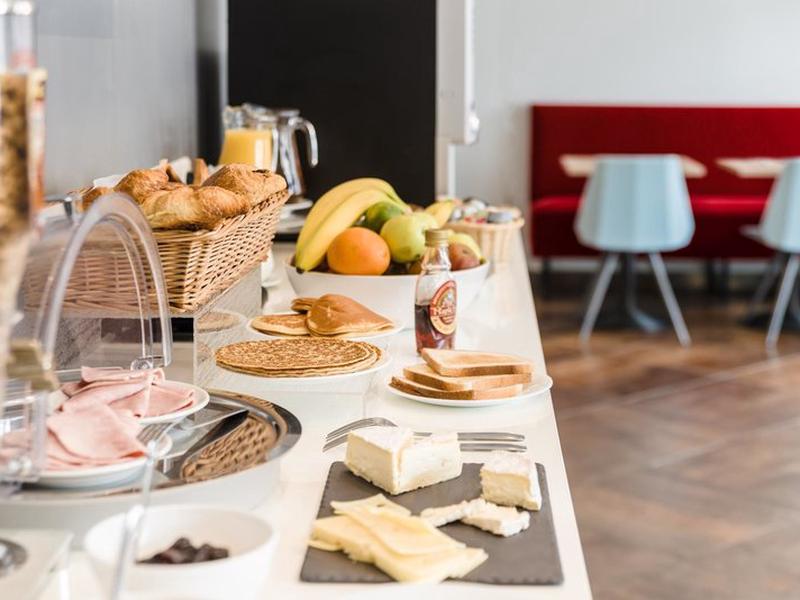 FDCC22380E18C789CB978863FC3CA74A