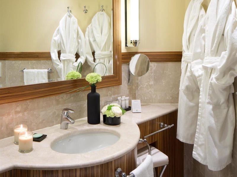 41343B6EE4675A3B8CEBE49B889678EE