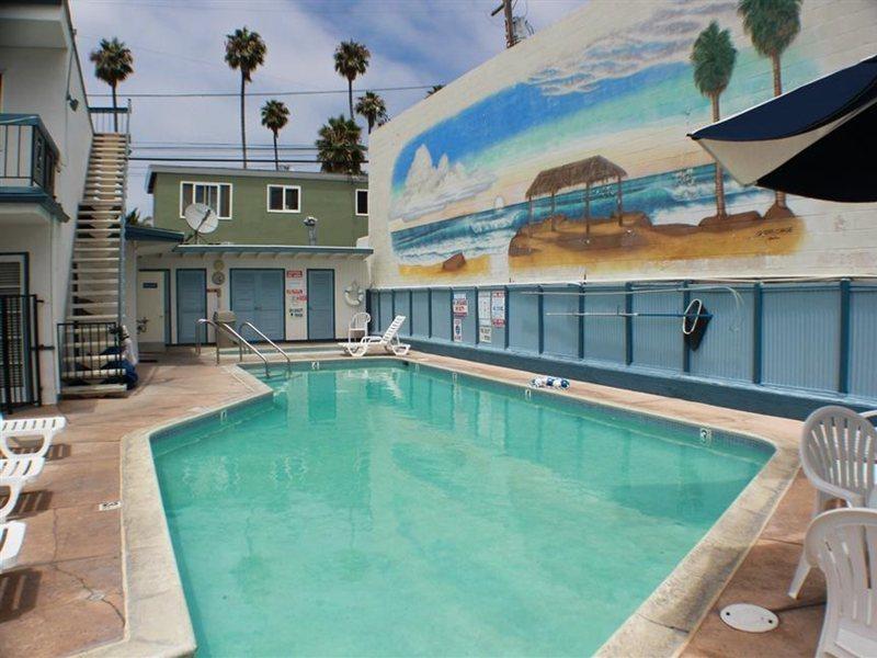 58A2EAA704702C7B65CE3F56AFA4F3FA