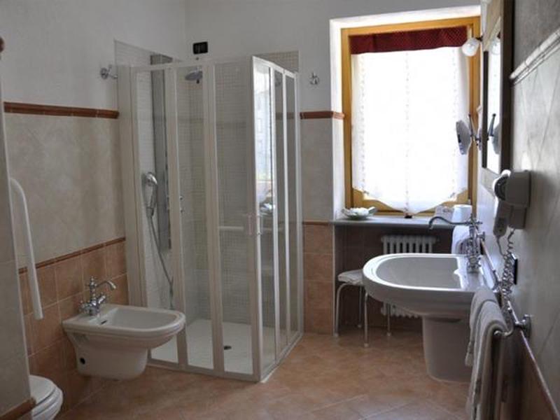 70B595C5BDAFAFAF1A02F86FDBC6D152