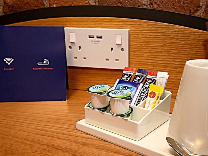 1A00B8E0FE33AA8DC0EECEA582490495