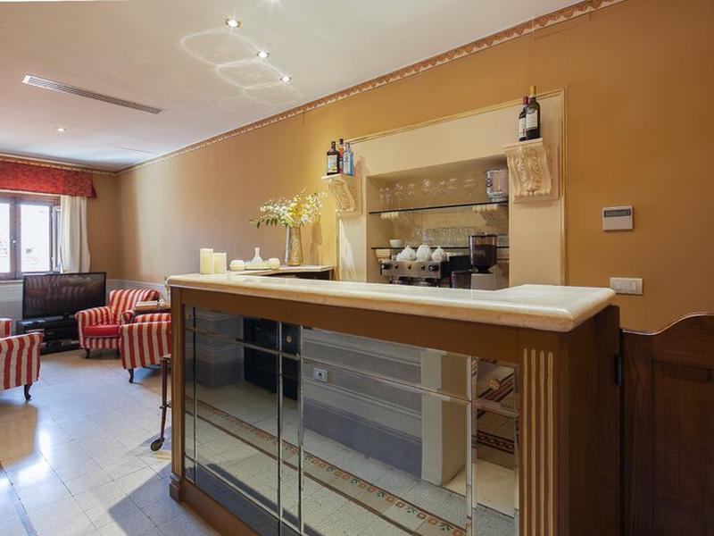 D2B8727C182B624A7F9A2F2AE1C1C7EE