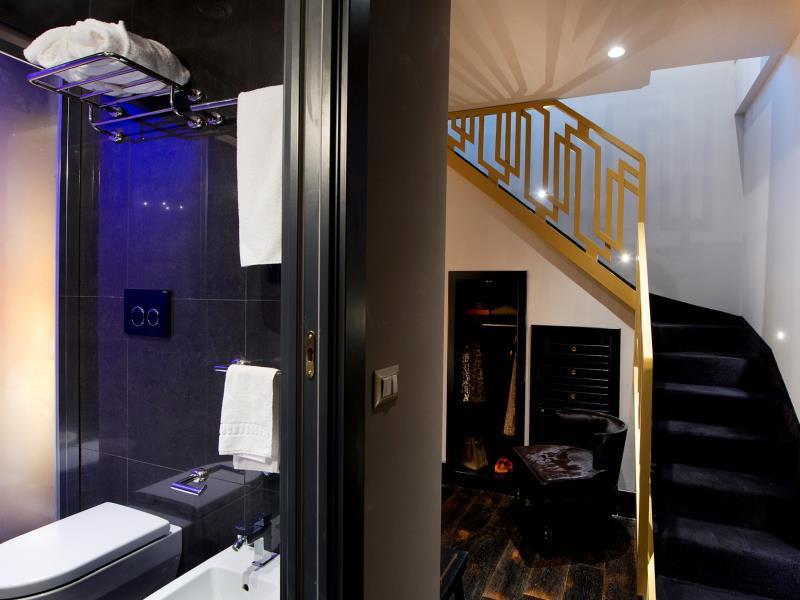 E3B0E6AD18FD6A39A9ABFF9F770B3FFF